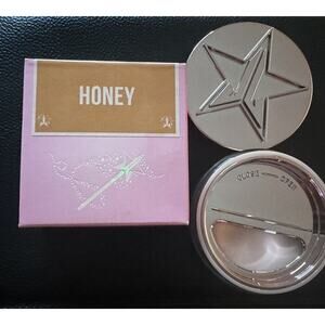 Jeffree Star Magic Star Setting Powder - Honey